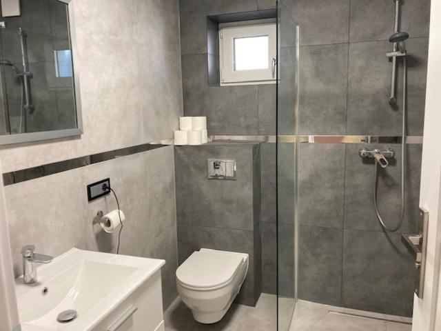 Guest House אוסטקה מראה חיצוני תמונה