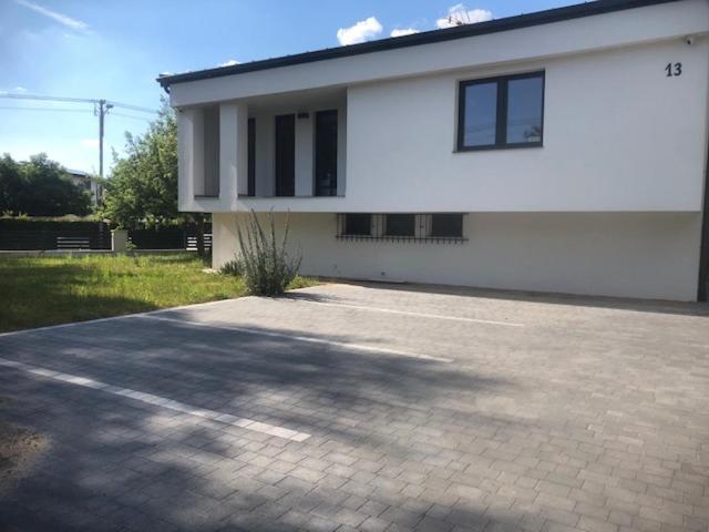 Guest House אוסטקה מראה חיצוני תמונה